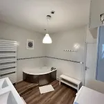 Apartment Cosy Center Av Des Etats-unis
