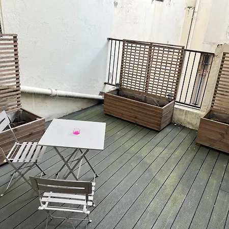 Cosy Center Av Des Etats-unis *